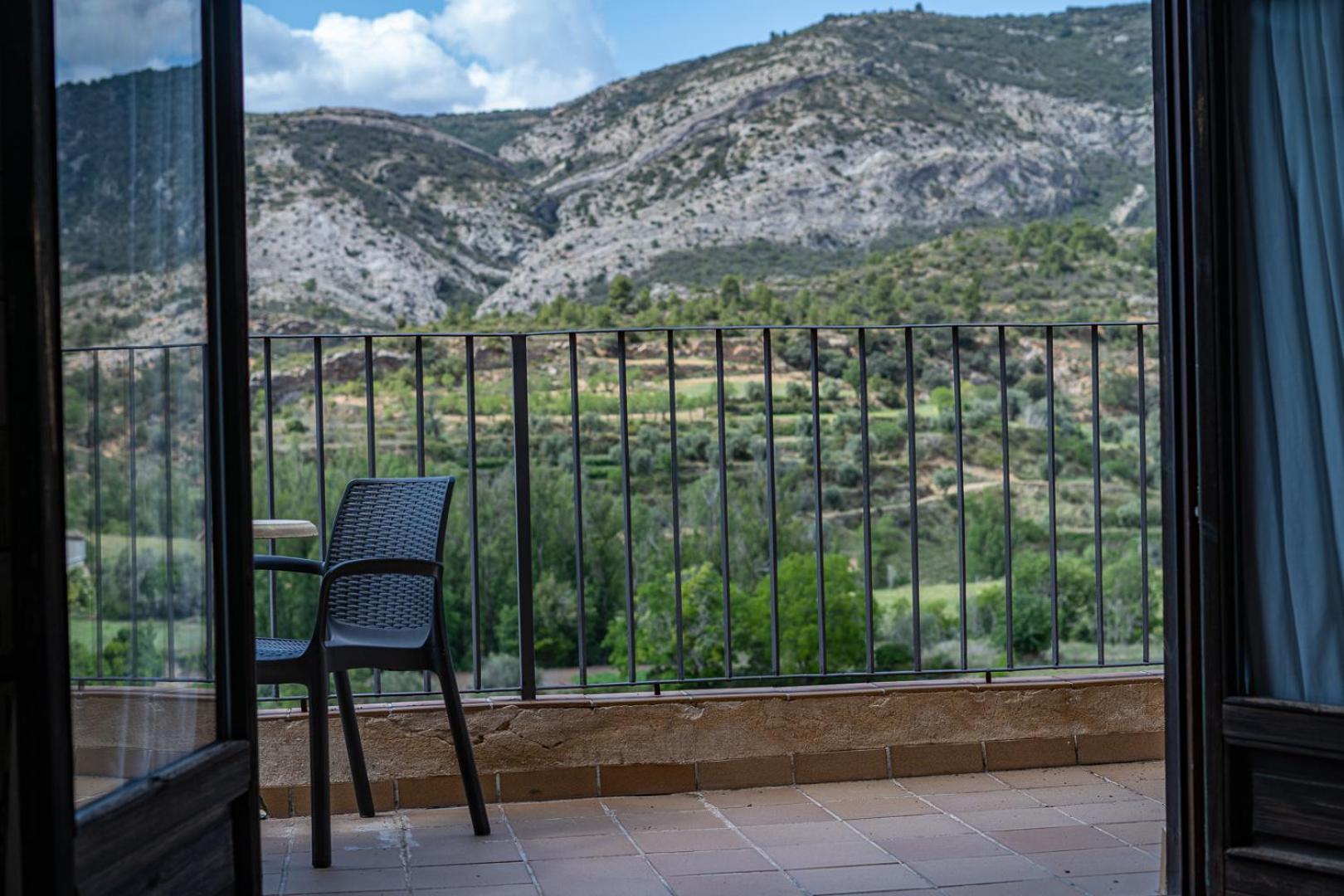 Hotel Spa Don Inigo De Aragon Лас-Куэвас-де-Каньярт Экстерьер фото